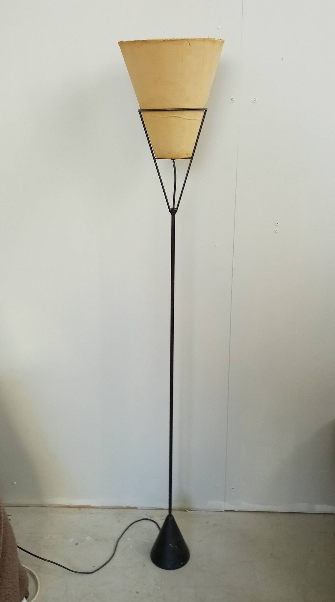 Premier lampadaire Vice Versa de Carl Auböck, Autriche, années 50