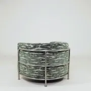 Brutalise lobby longue chair verdigris green 