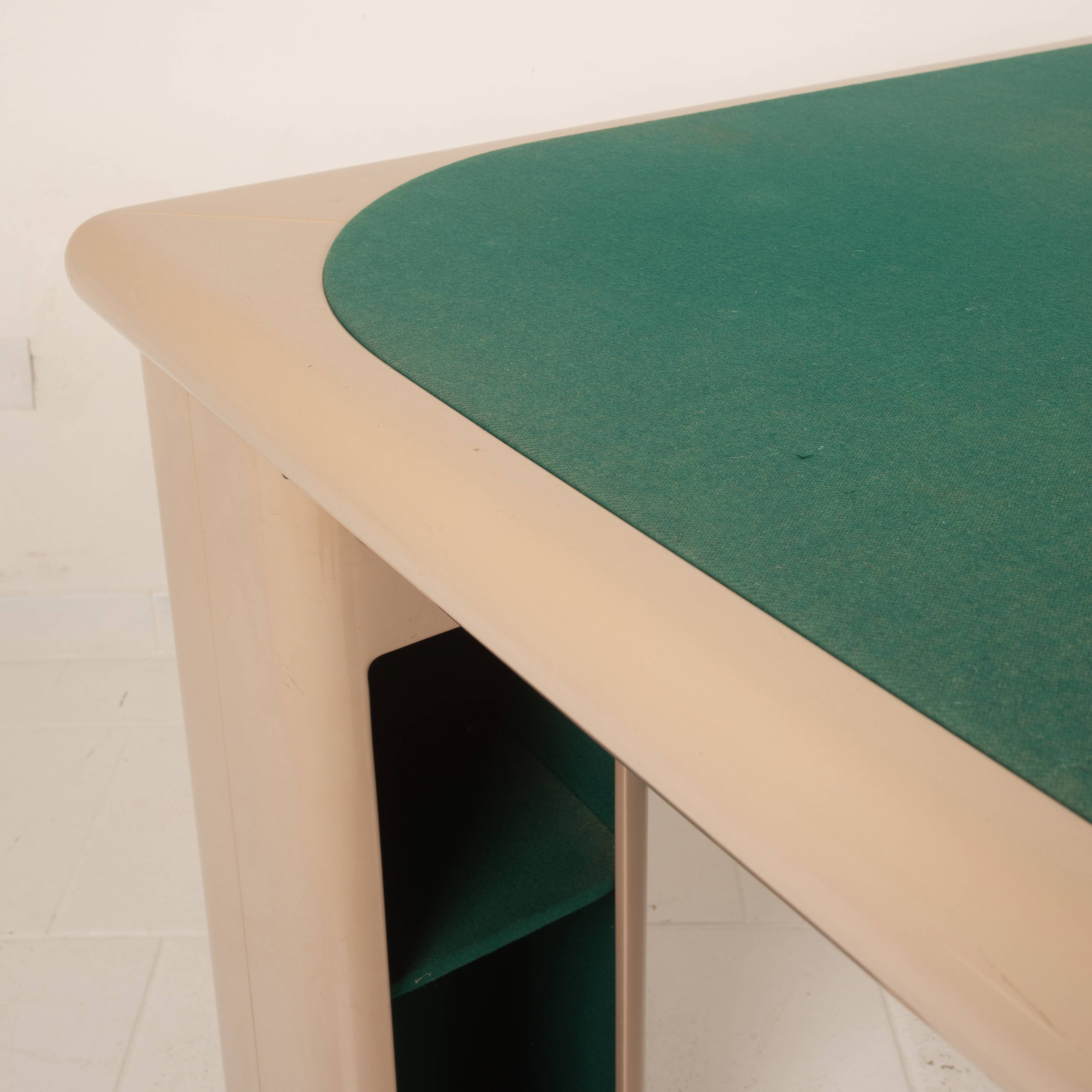 Pierluigi Molinari Lacquered Wood and Green Felt Game Table for Pozzi 1970