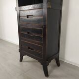 Asian-style shelf