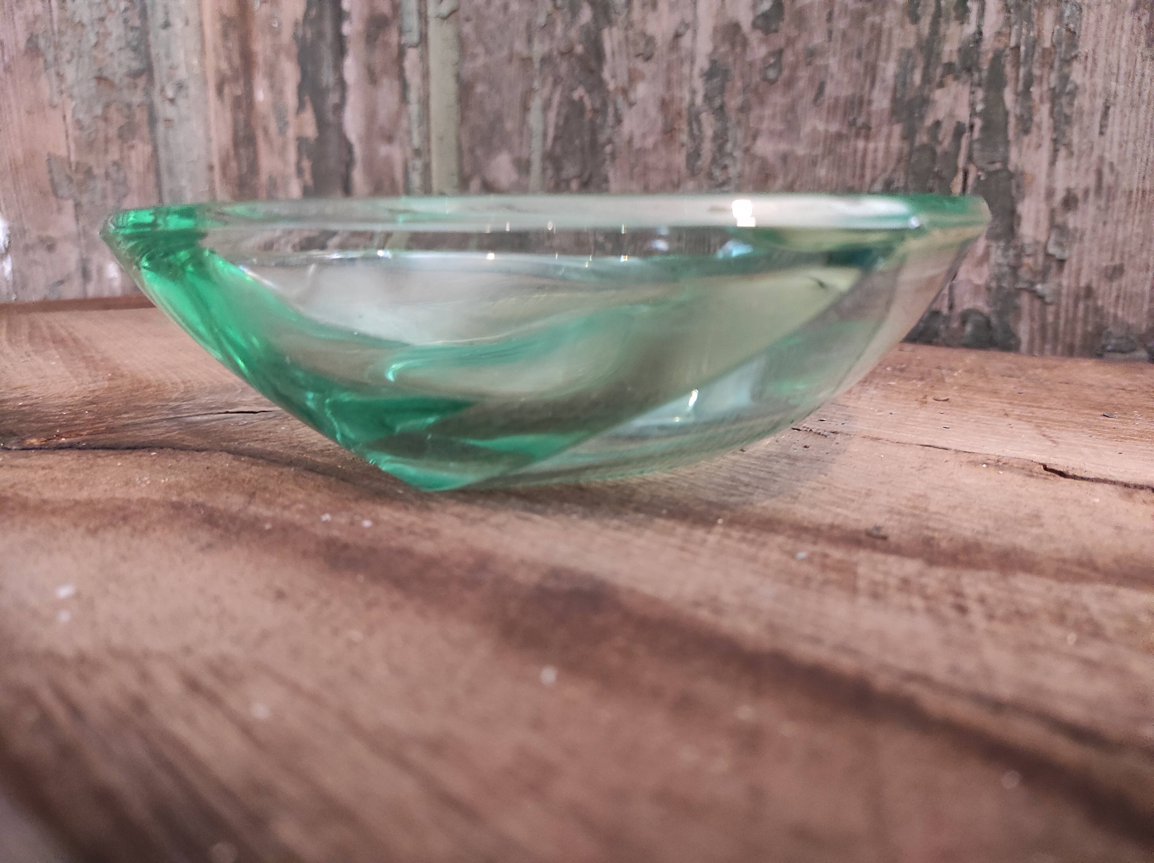 Large vintage ashtray, from the 60s-70s, in green glass