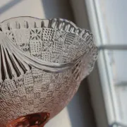 Vintage pink glass footed bowl – Star-decorated compote with draping – Ø 24 cm