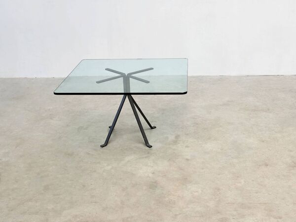 Table basse ou table d'appoint Cuginetto d'Enzo Mari pour Driade