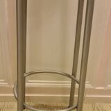 Tabouret ancien en fer industriel repeint gris métallisé parfait etat