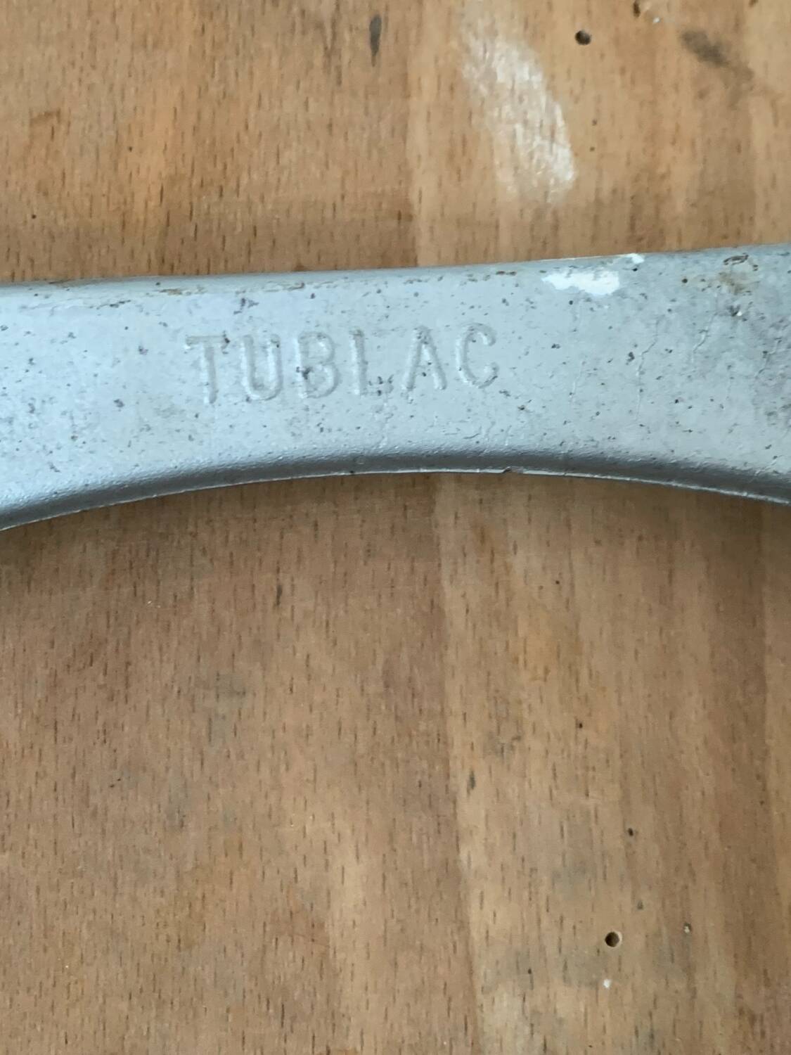 Chaise en formica tublac