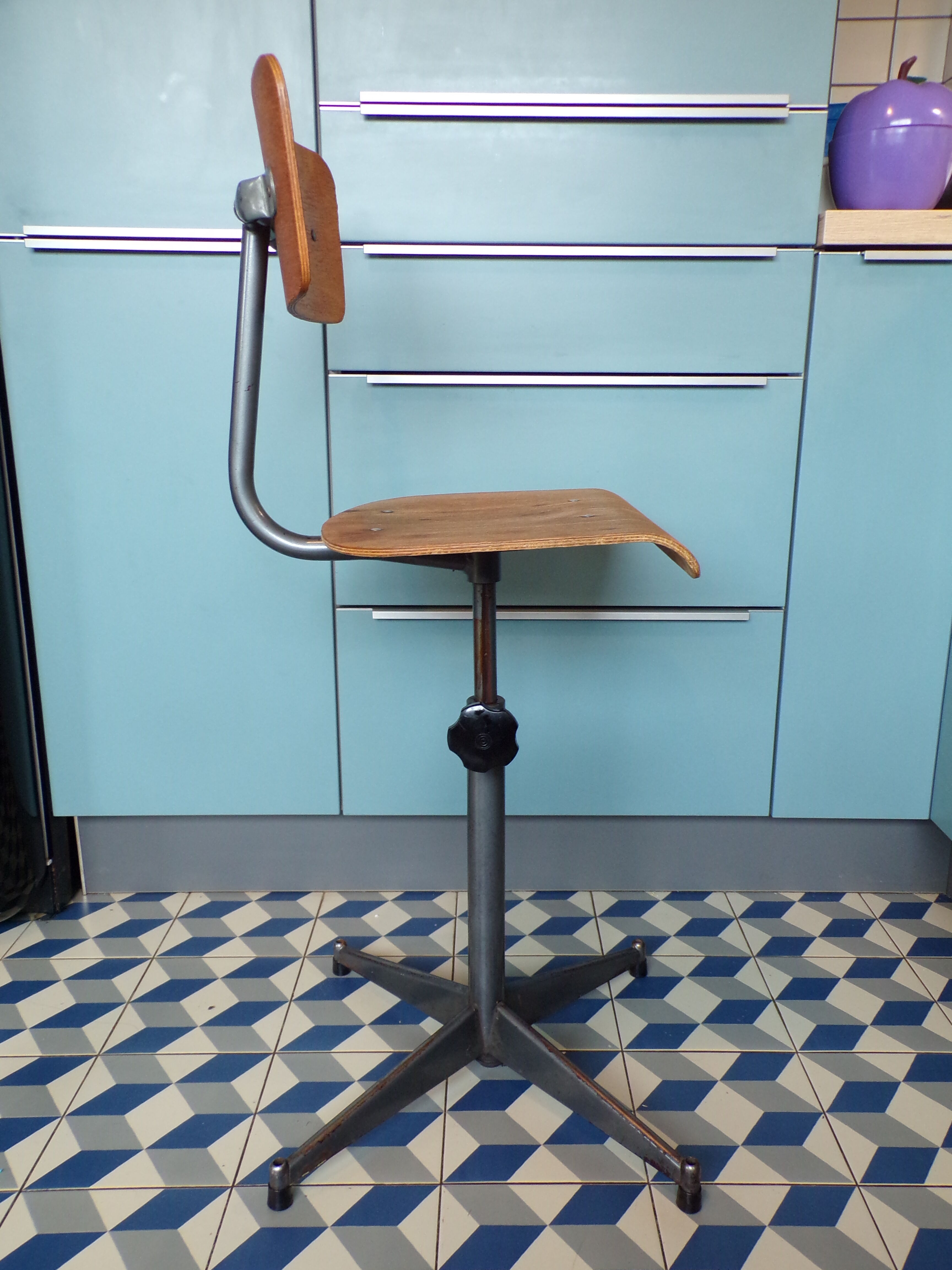 Former high workshop chair