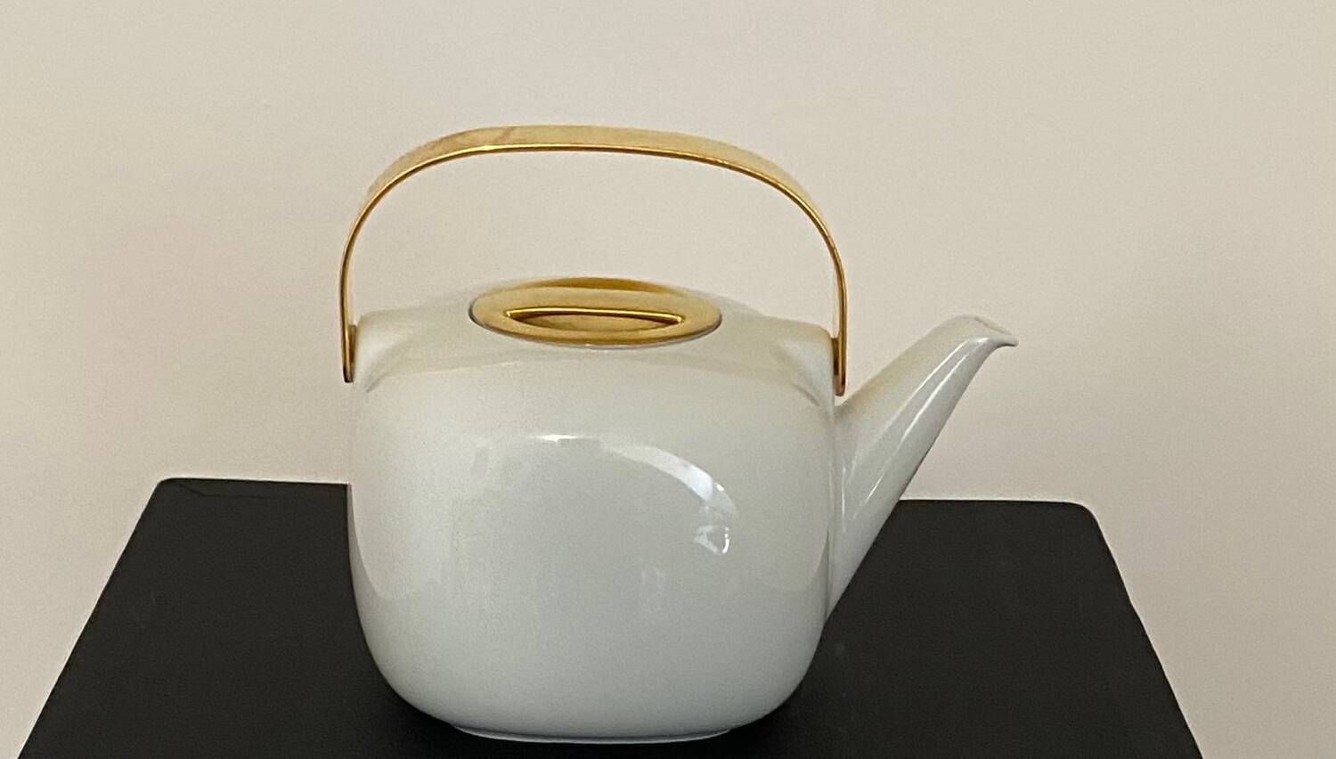 Tea-pot