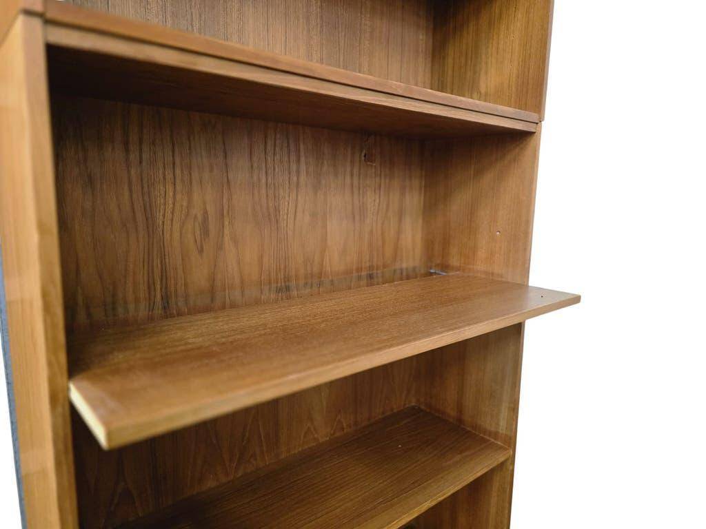 Vintage wooden shelf/bookcase/display cabinet