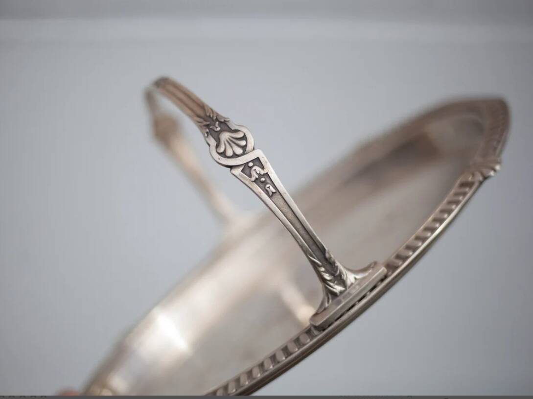 Silver metal dish with handle Hallmark Gallia Christofle shell pattern, centerpiece, tray