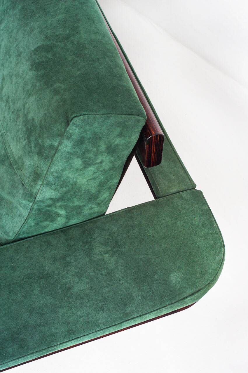 Vintage 3-4 seater canapé in alcantara. Åke Fribyter for Nelo Möbel 90s.