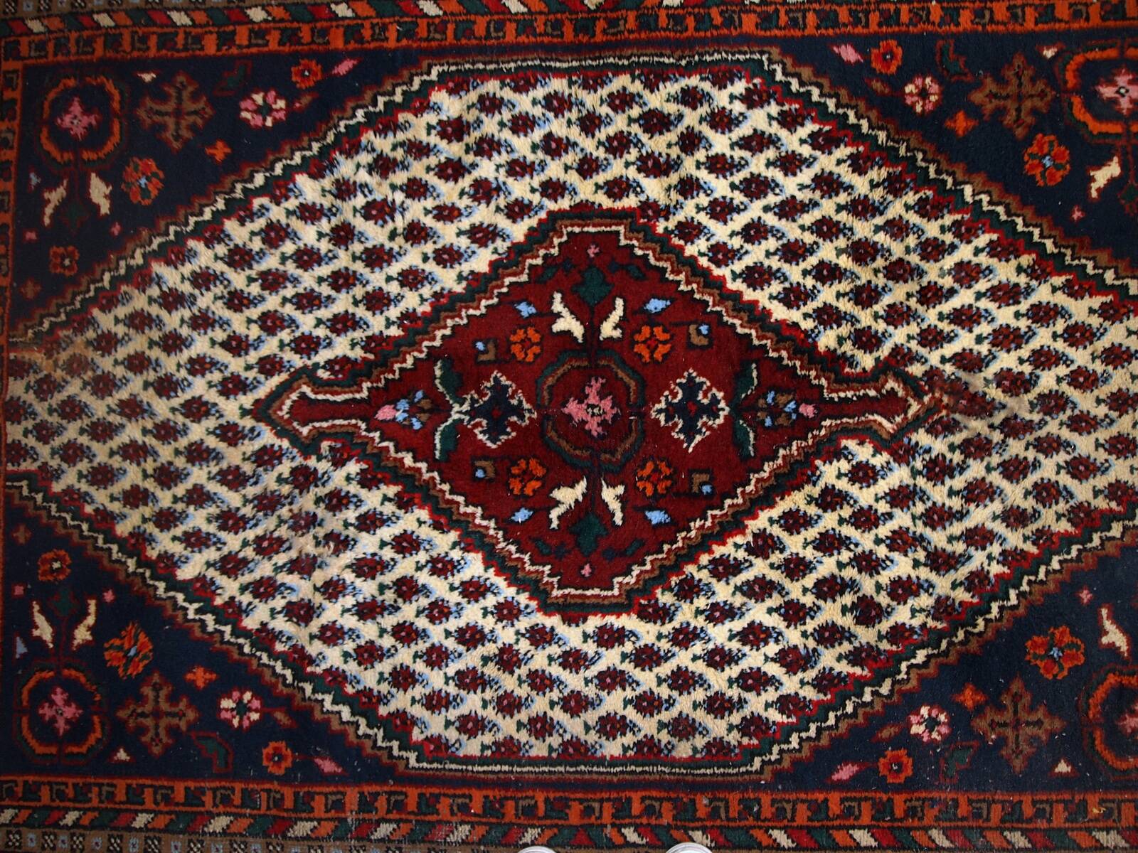 Tapis Hamadan Vintage du Moyen-Orient, Années 1970, Authentique et Patiné