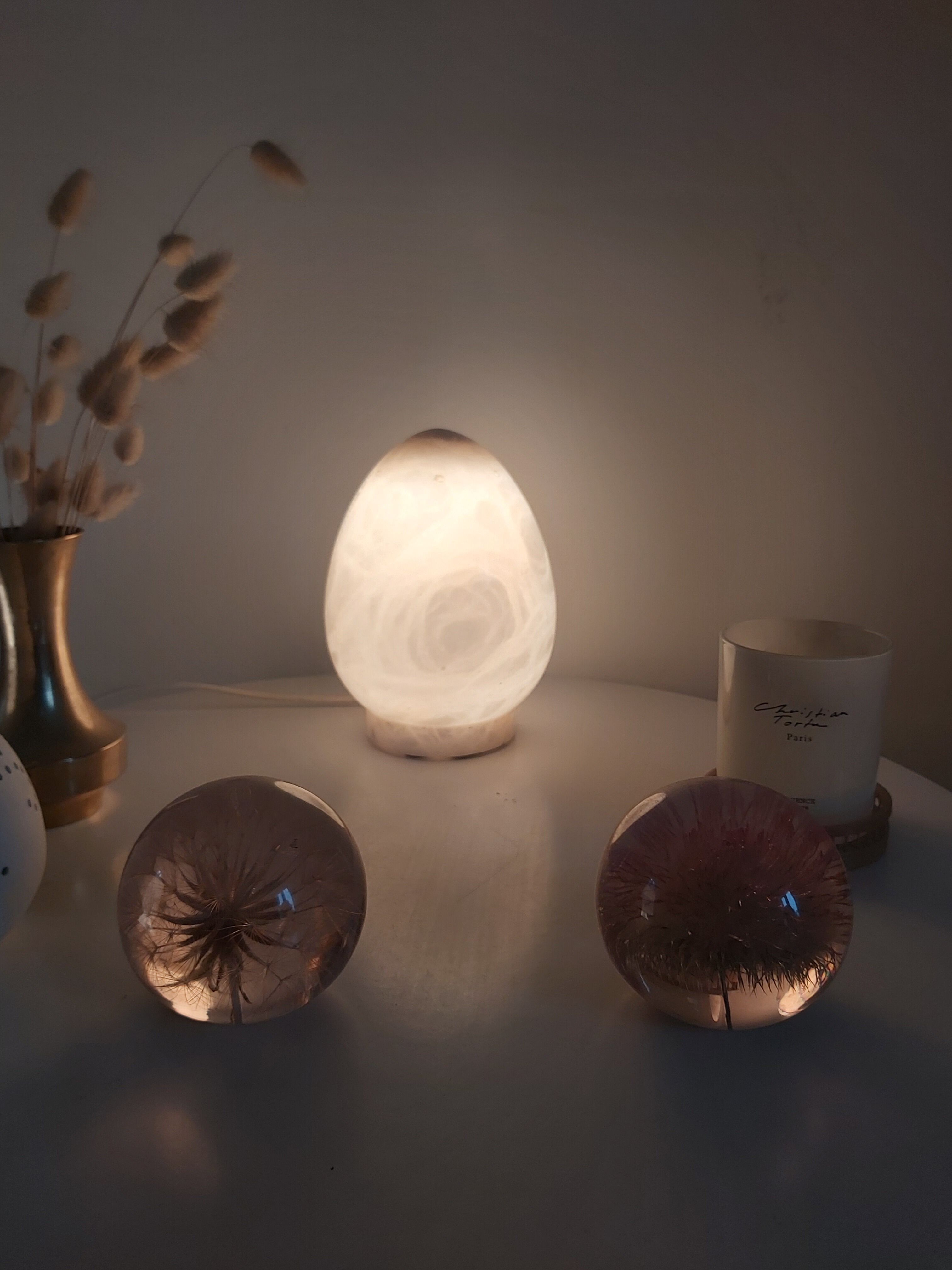 Vintage albatra egg lamp