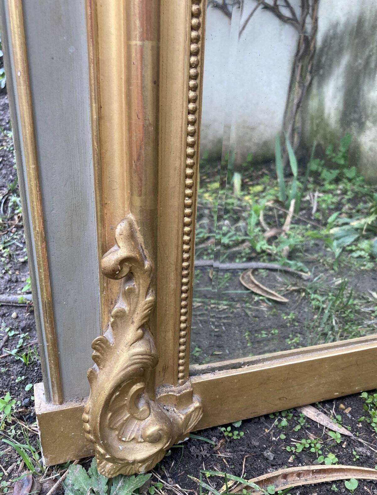 Miroir ancien - 98 x 160 - bois et stuc doré