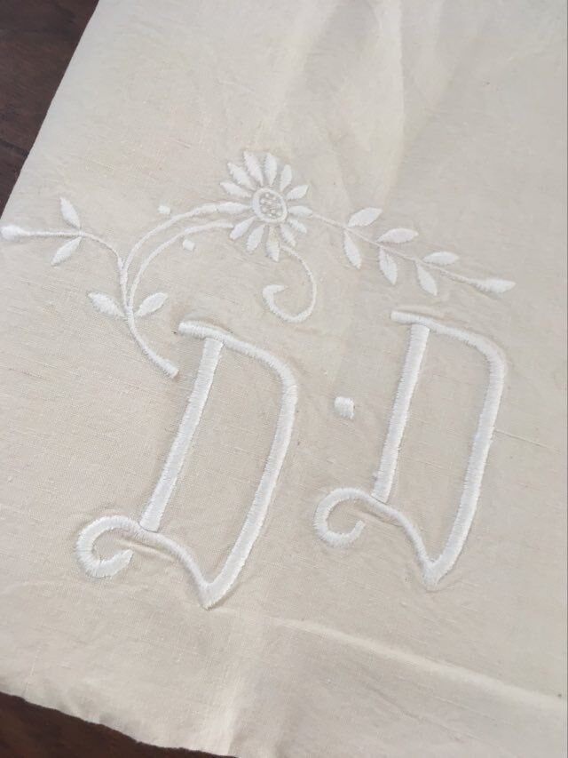 Mestizo cotton sheet monogrammed D D.