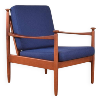 Mid-Century Danish Lounge Chair, 1960s.