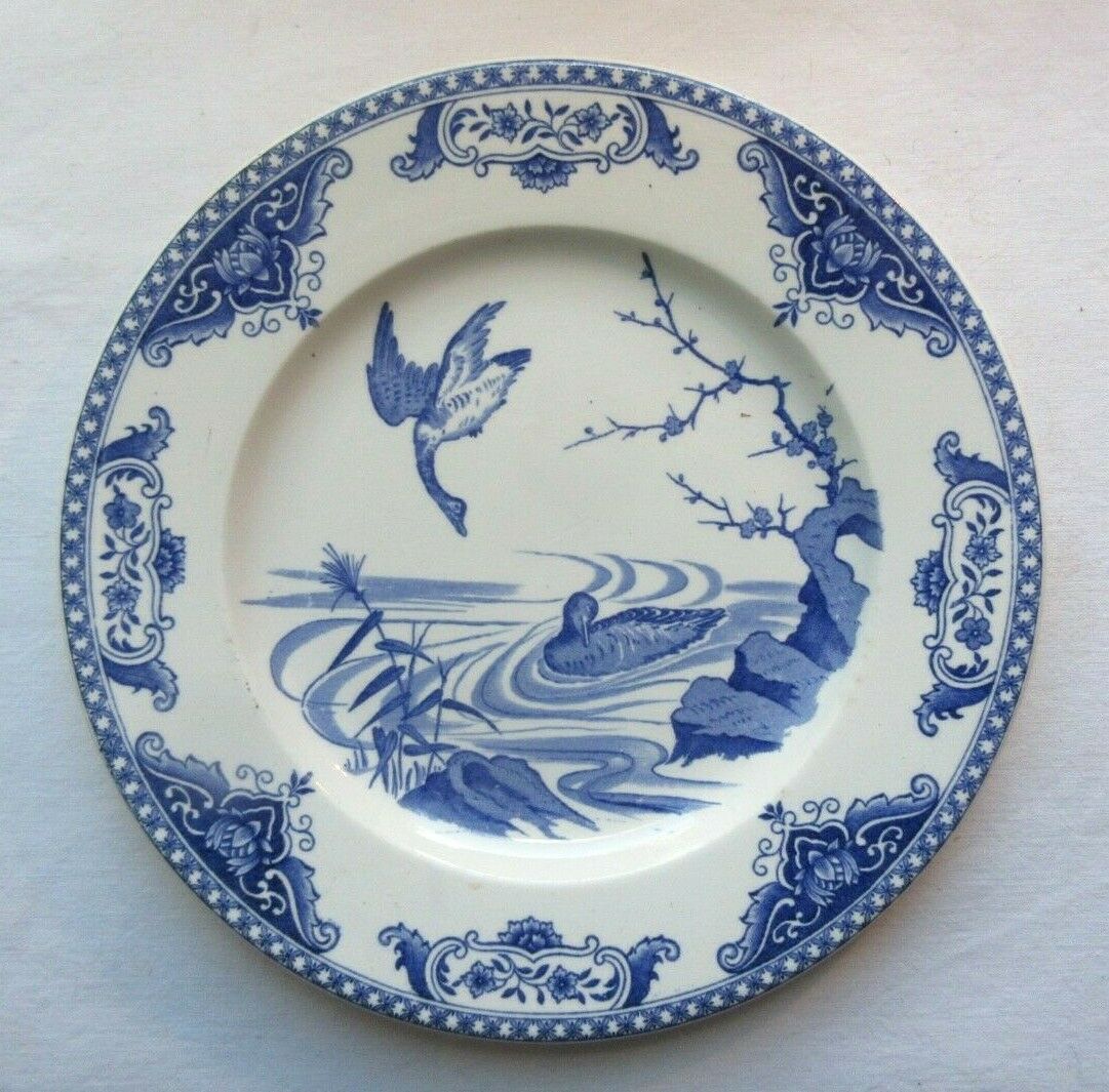 Gien art nouveau plate, blue décor, night animals