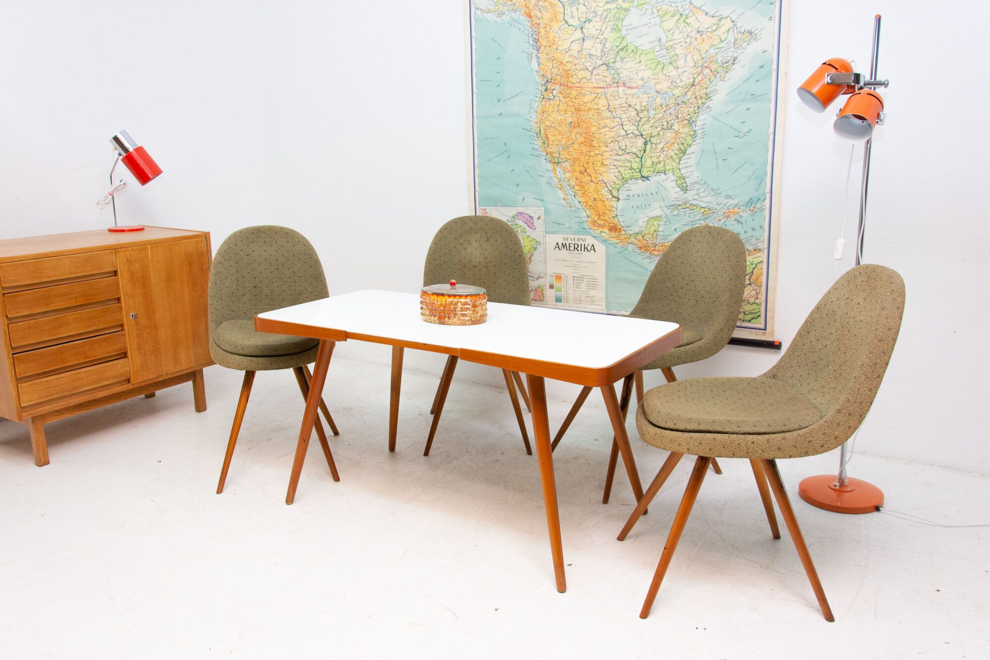 Table basse en verre du milieu du siècle, 1960 ́s, Tchécoslovaquie