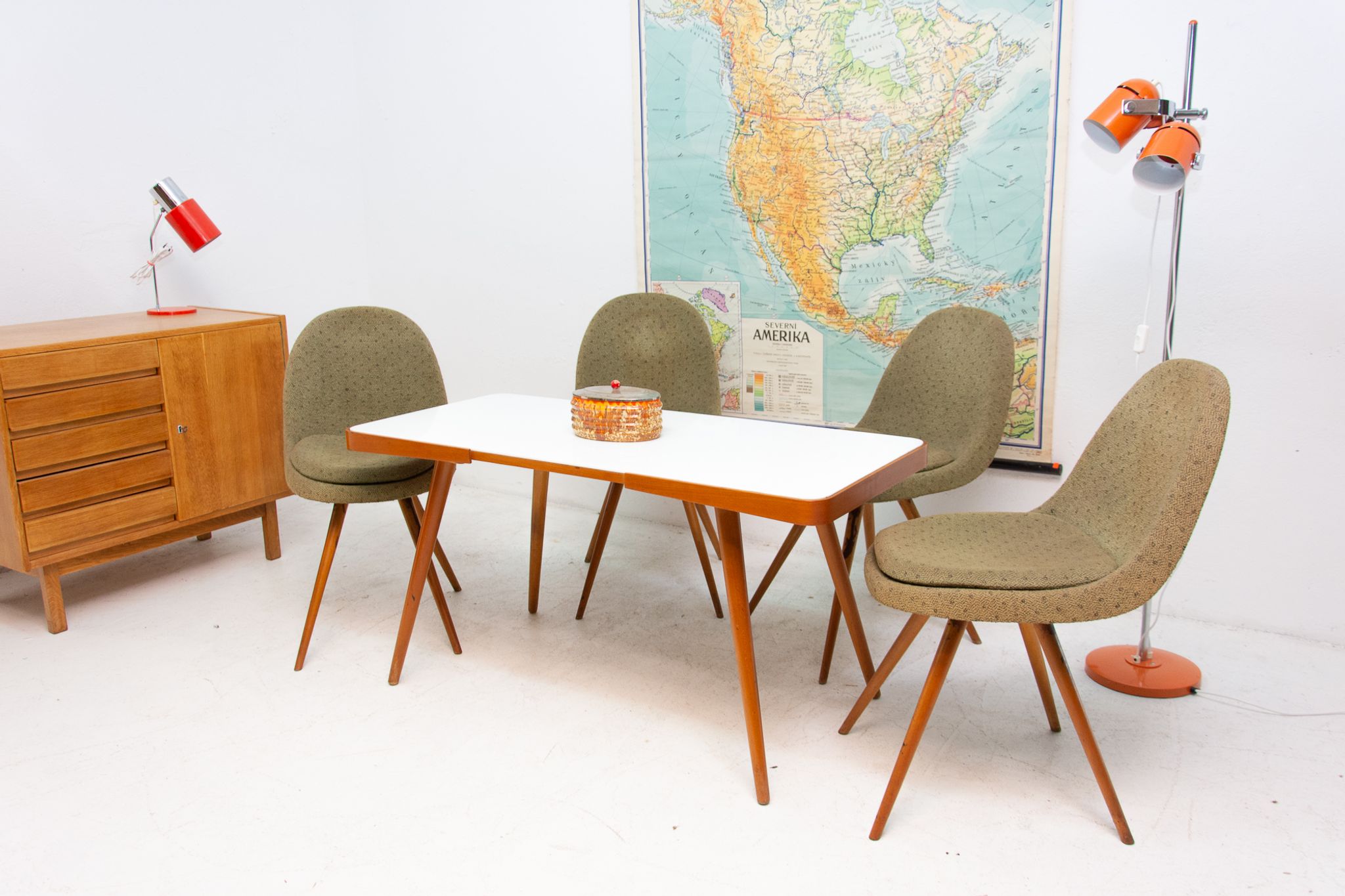Table basse en verre du milieu du siècle, 1960 ́s, Tchécoslovaquie