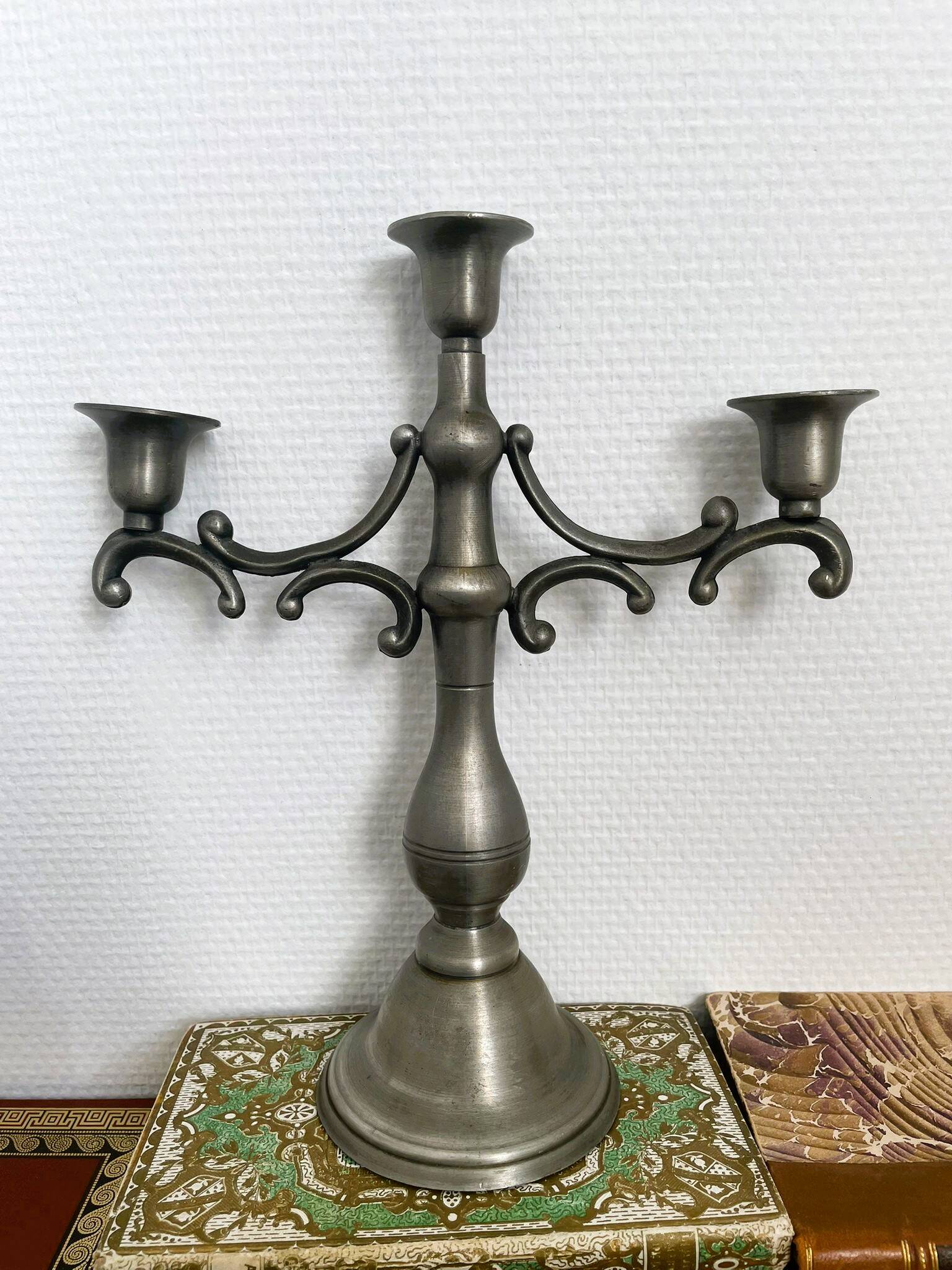 Three-branch candlestick in pewter