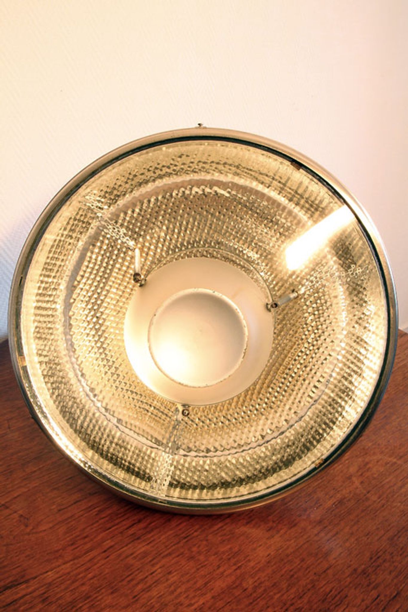 Old Bauhaus lamp in mercurized glass chrome industrial suspension.