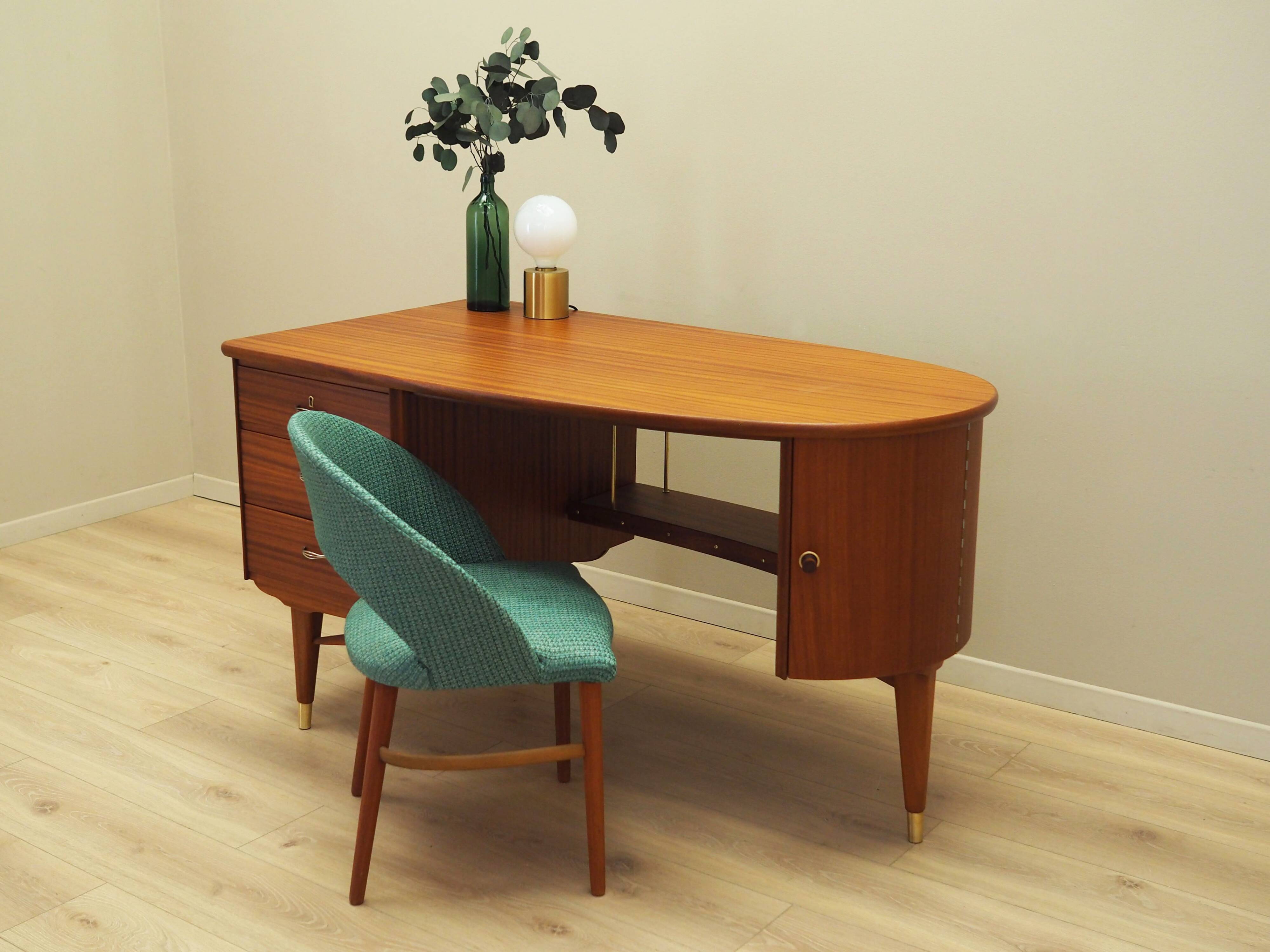 Mahogany desk, Norwegian design, 1960s, production: Sola Møbler