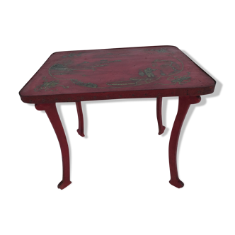 Table d'appoint rouge de chine années 50