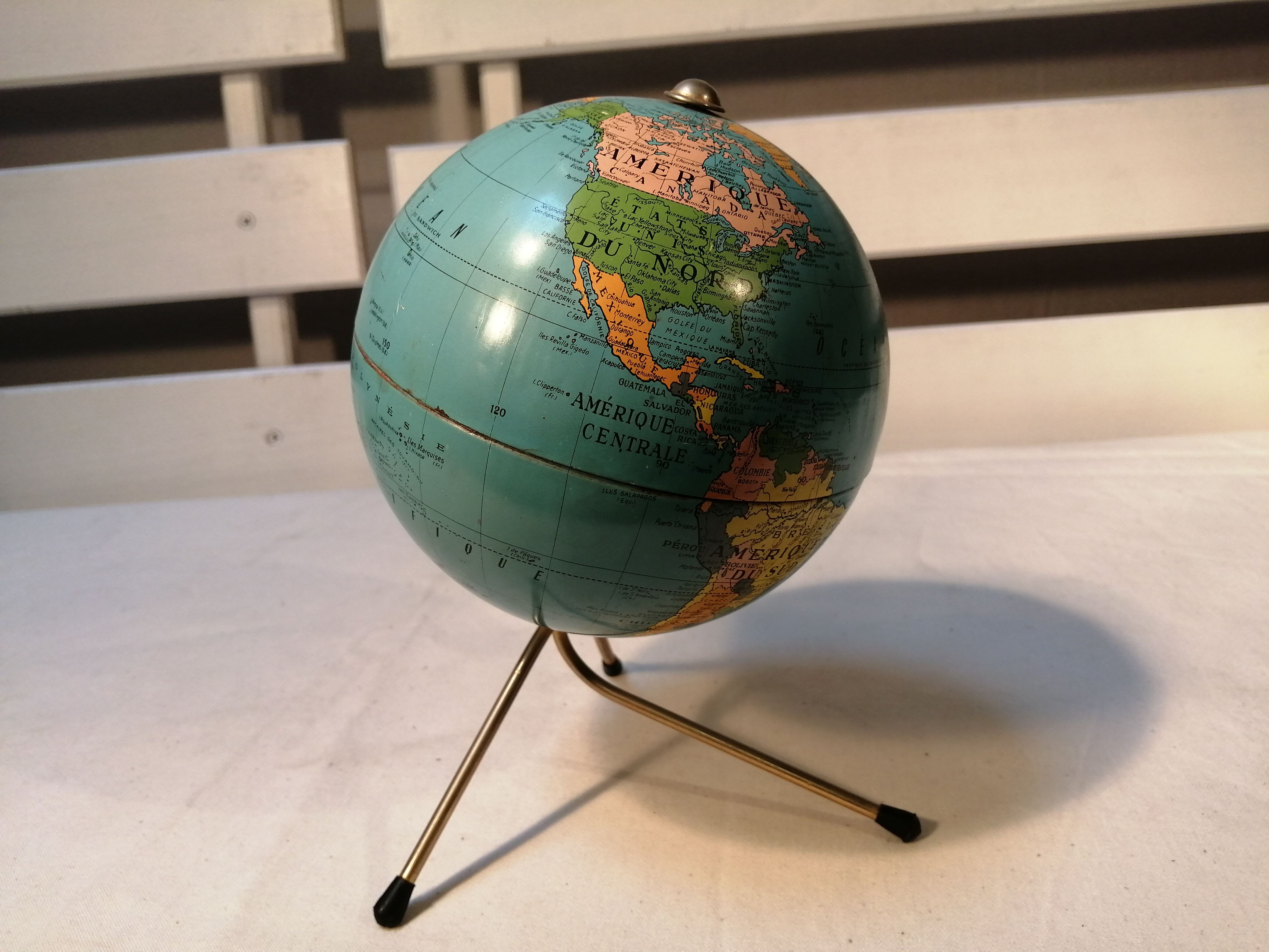 Taride vintage globe, 1940