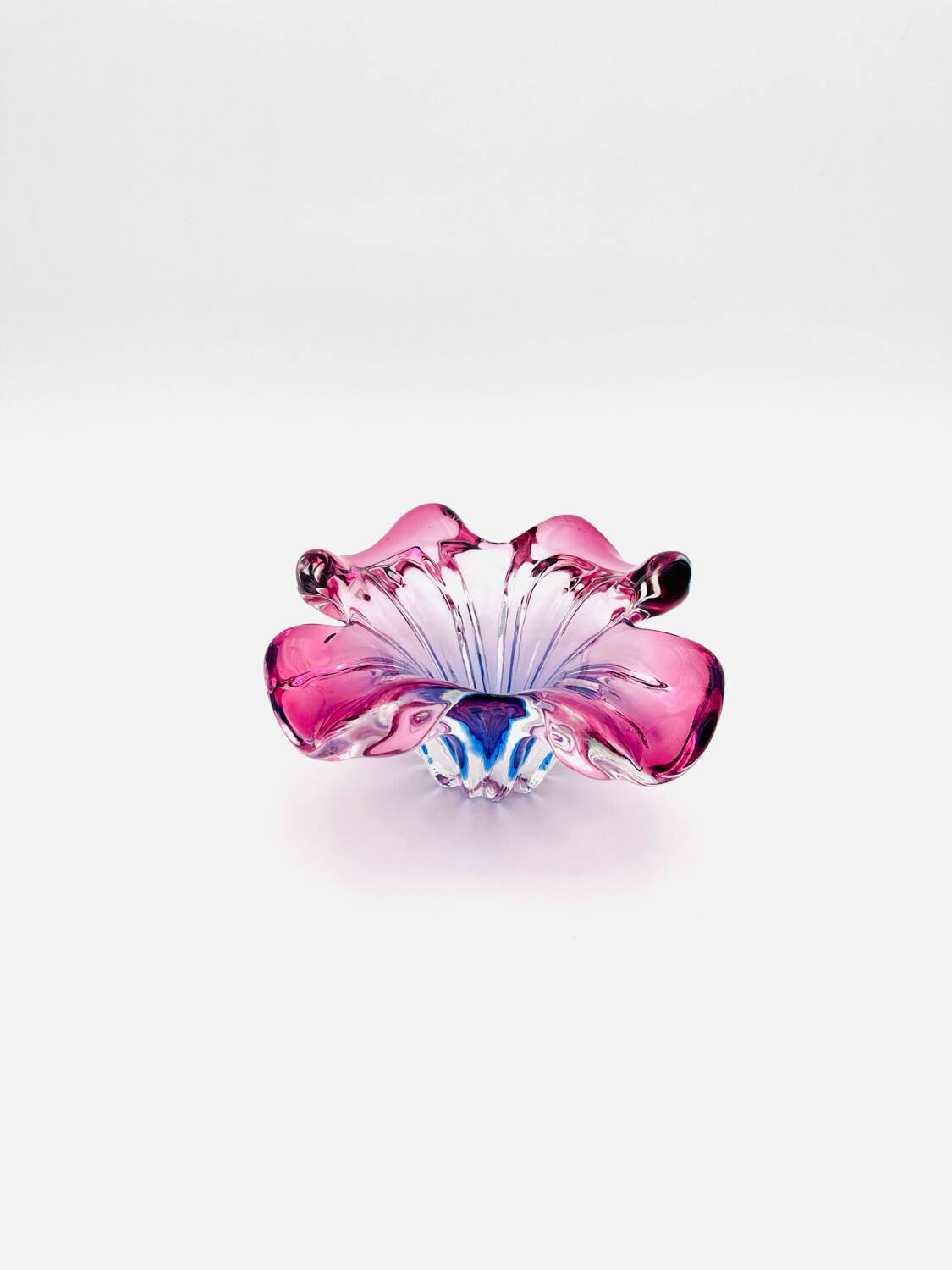 Sculptural bowl by Josef Hospodka, Bohemian Crystal, Chribska, circa 1960.