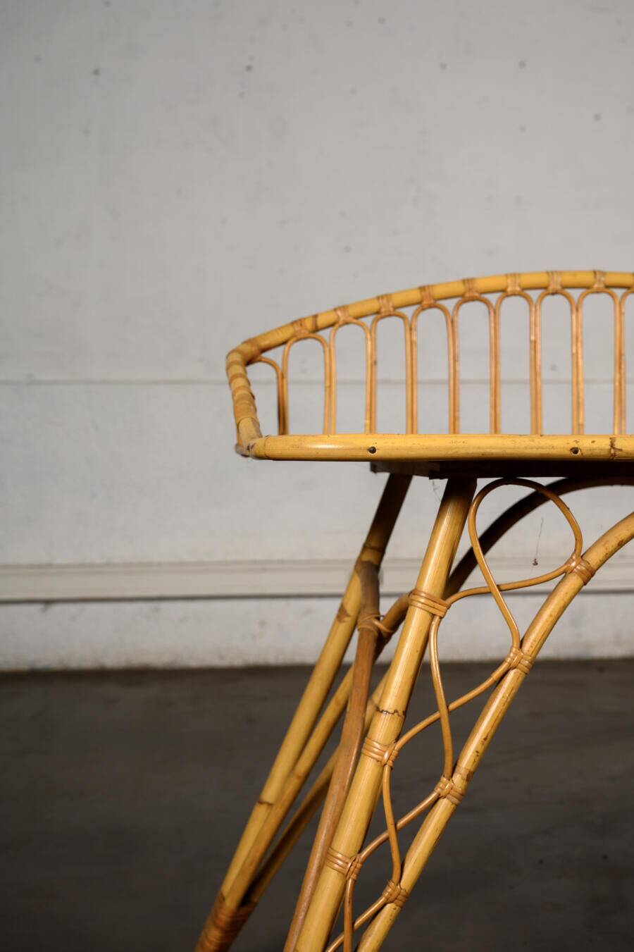 Bureau en rotin et sa chaise
