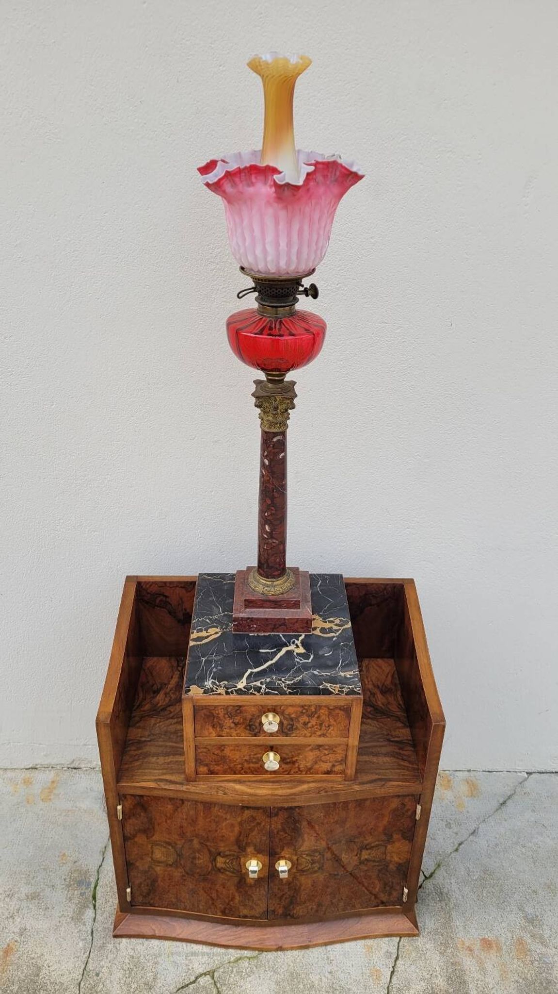Meuble commode d'époque Art Déco en loupe de noyer -1930s