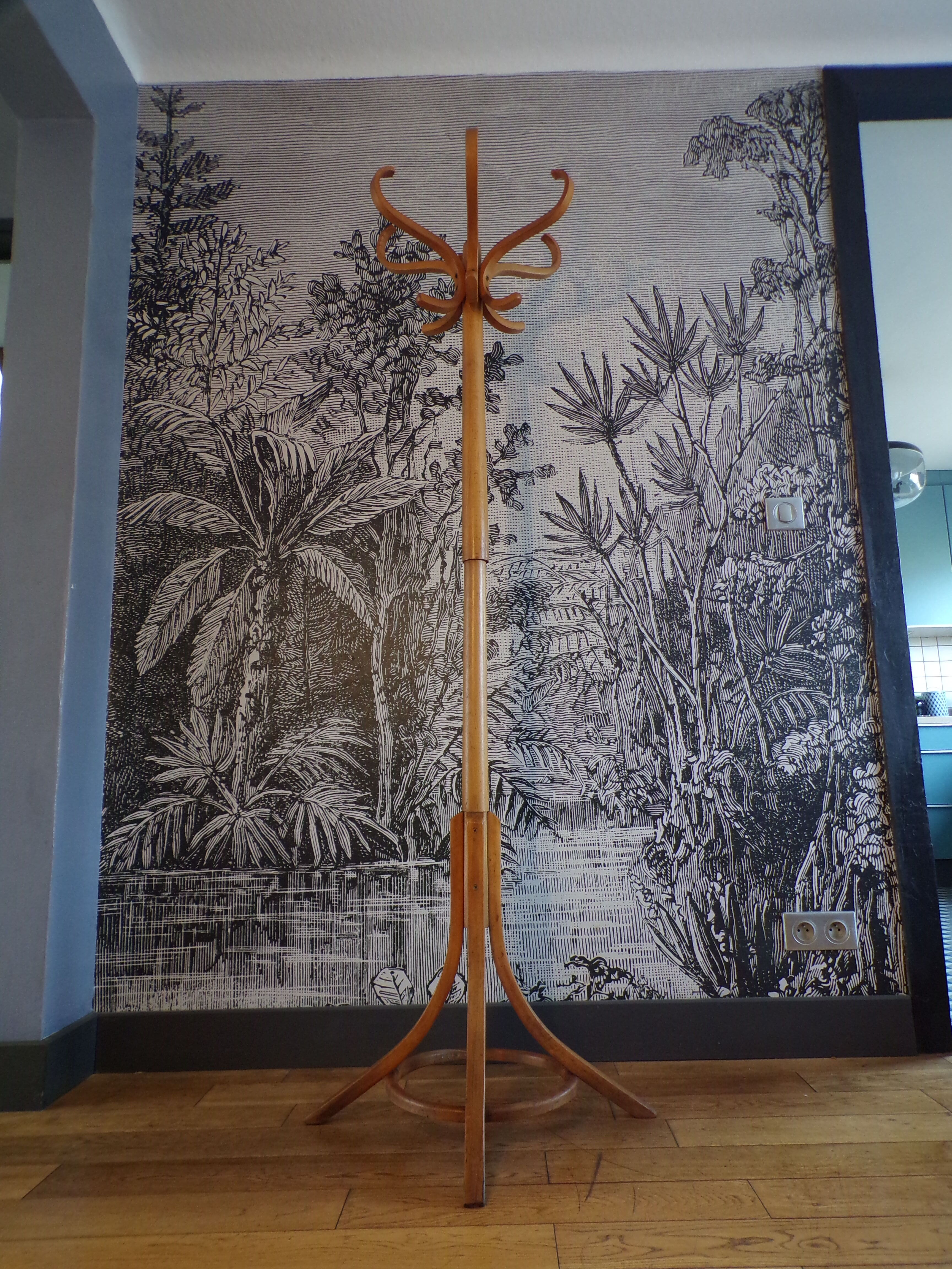Vintage parrot coat rack in curved wood
