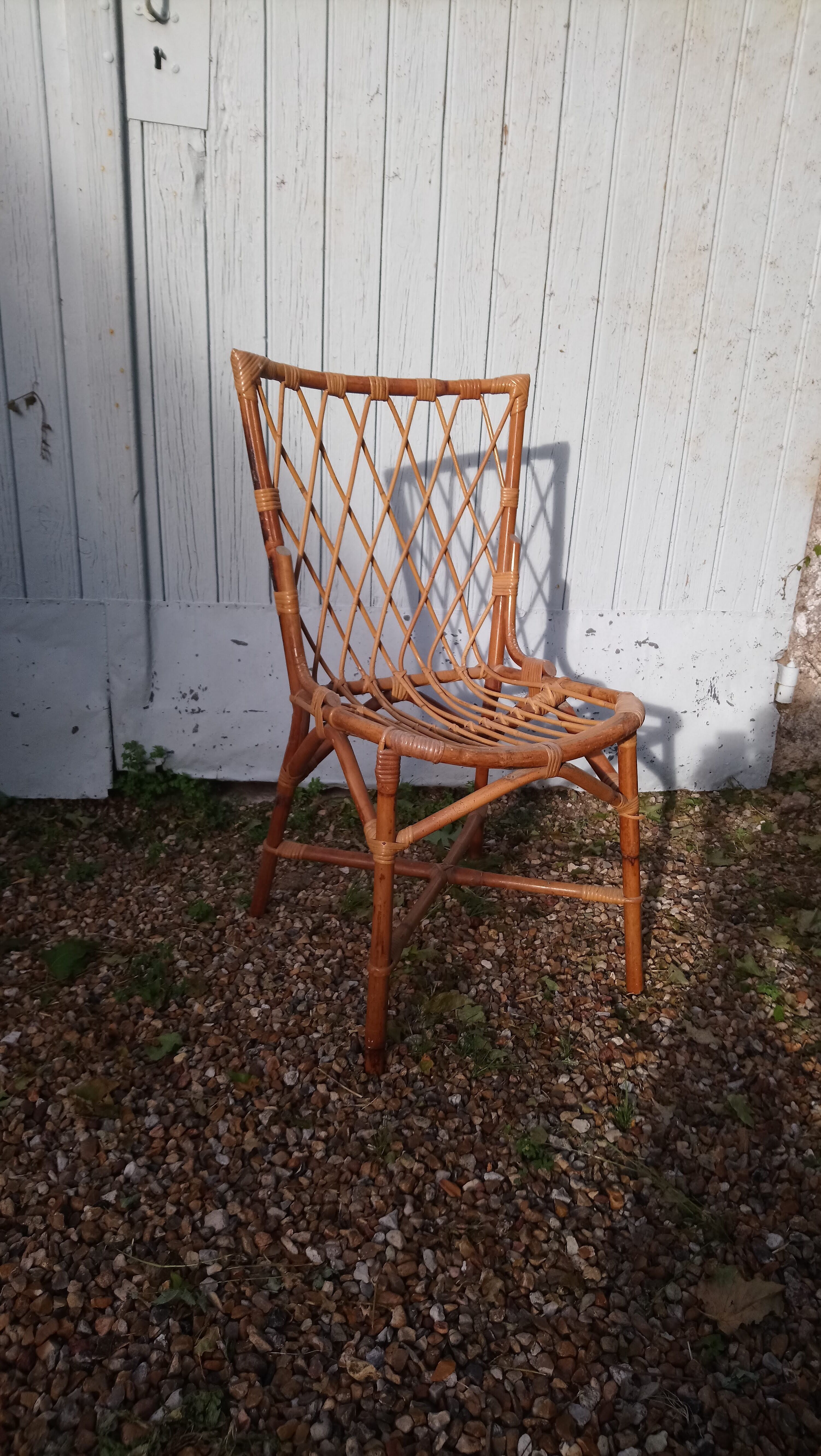 Chaise en rotin vintage des années 60