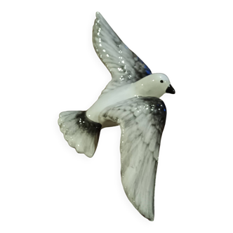 Vintage ceramic seagull