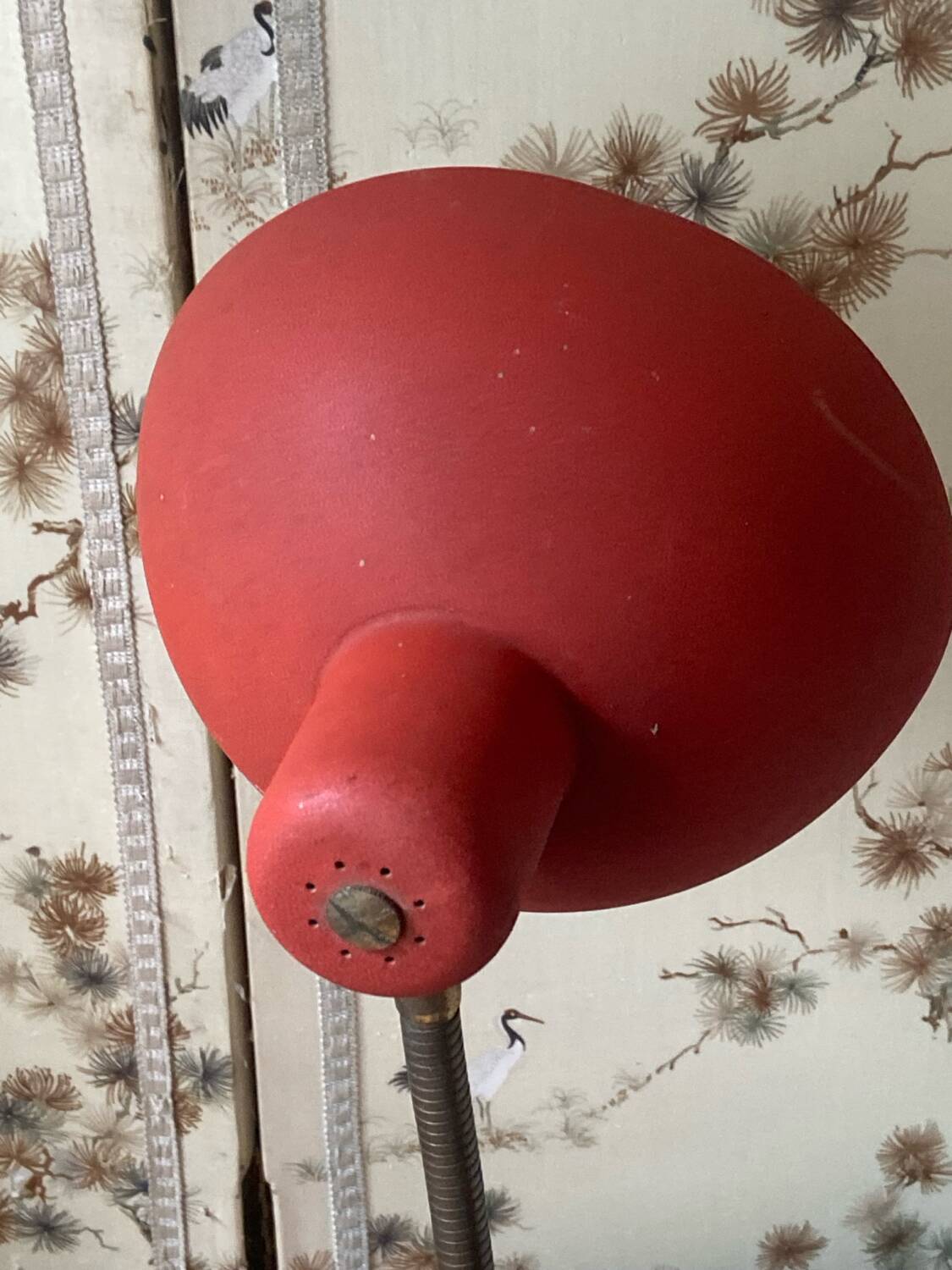 Lampe de bureau articulée vintage en métal rouge