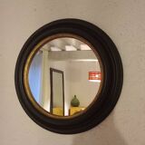 Round mirror