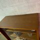 Meuble de rangement vitré en bois, 1960