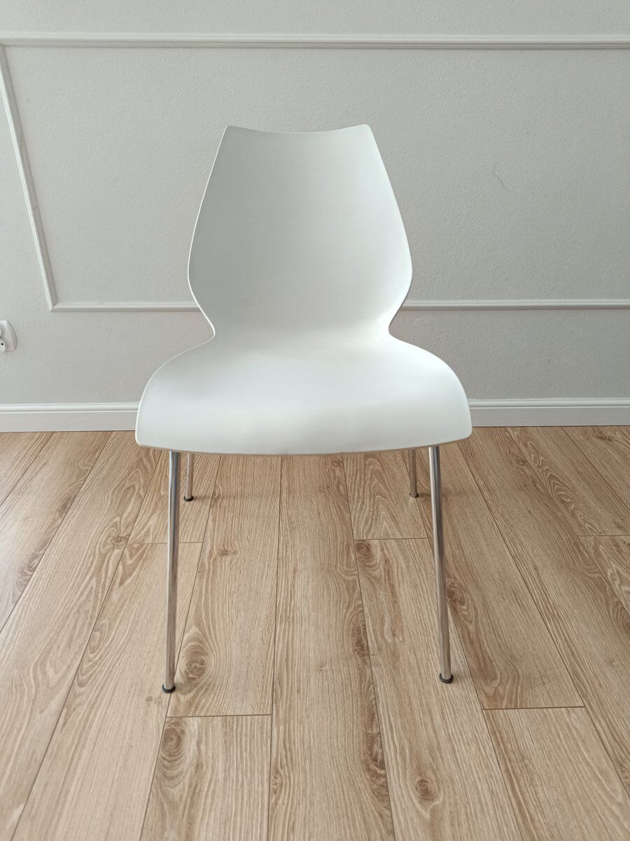 Maui chair by Vico Magistretti for Kartell
