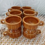 12 tasses à café anciennes avec soucoupes