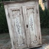 Grey double wardrobe in hand-painted pine — romantic floral pattern, 1920s era.
