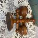 Saleron en bois pivotant ancien 