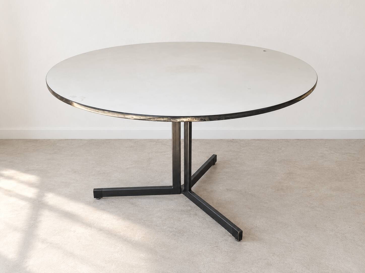 Round table by Hein Salomonson for AP Original, 1960s