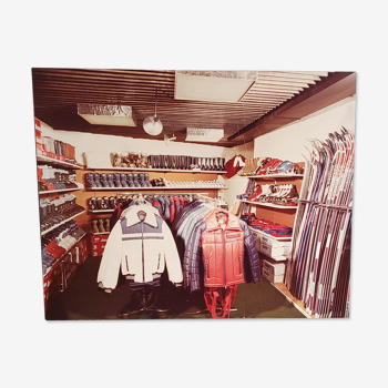 Photo d'art vintage, magasin de ski annees 80, ski de fond
