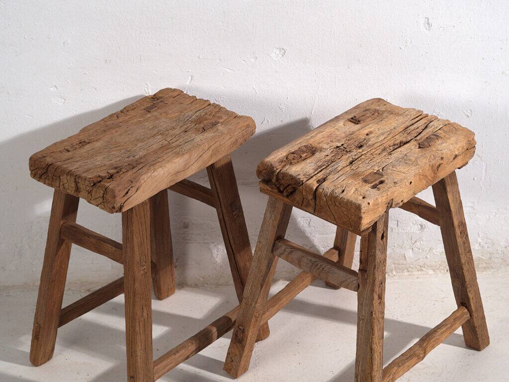 Antique solid wood stools (circa 1900). Set of 2 pieces no. 2.
