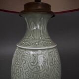 Lampe Napoléon III en céladon vert sur une base en laiton