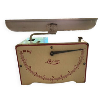 Vintage scale