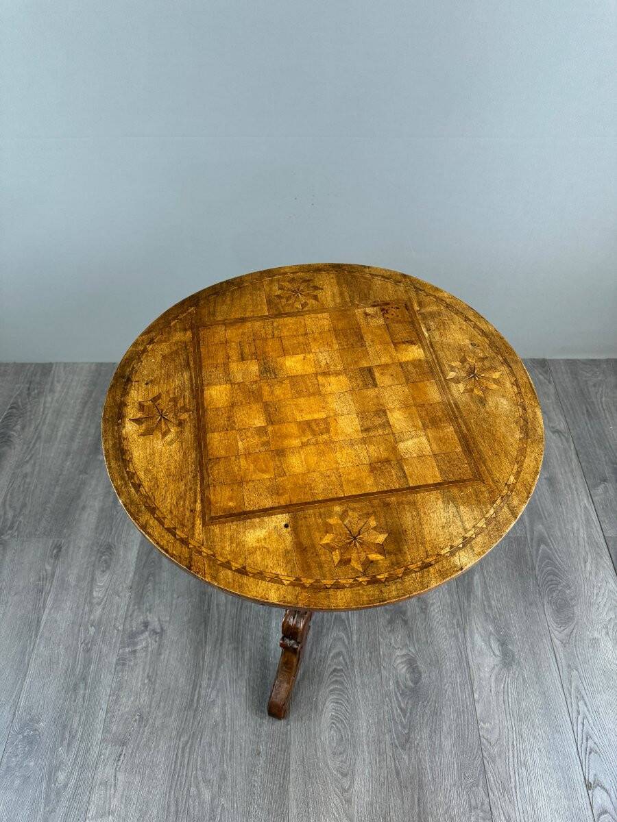 Table Guéridon en bois marqueté, XXe Siècle