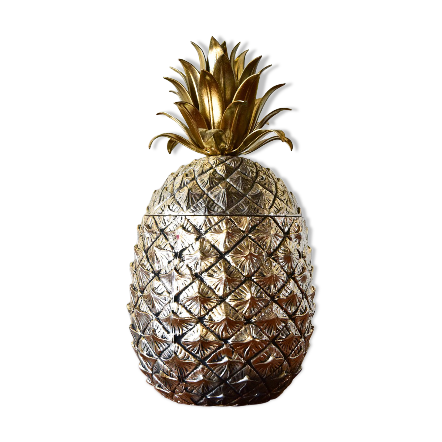 Pineapple ice bucket designed by Mauro Manetti for Fonderia d'Arte