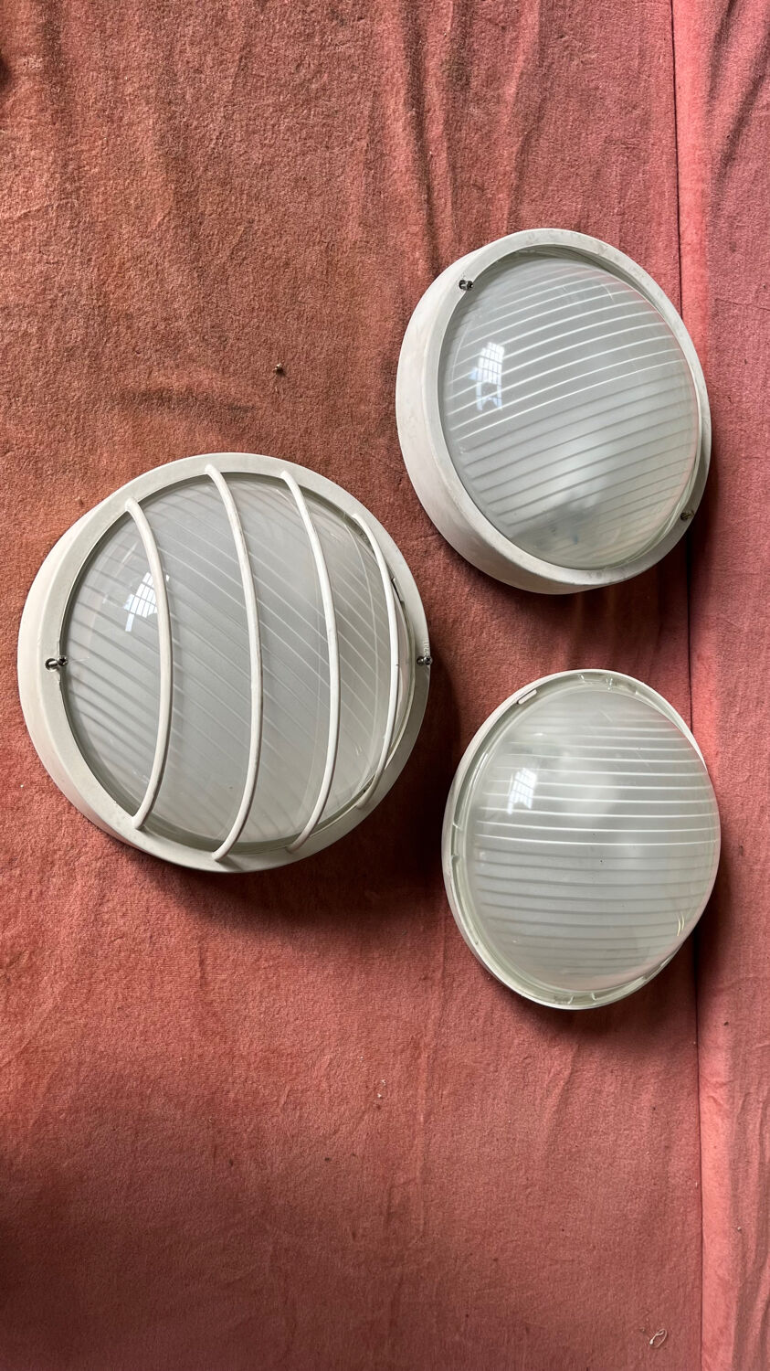 Lot de 3 plafonniers en verre Prisma années  90