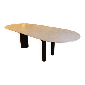 Grande table à manger - marbre