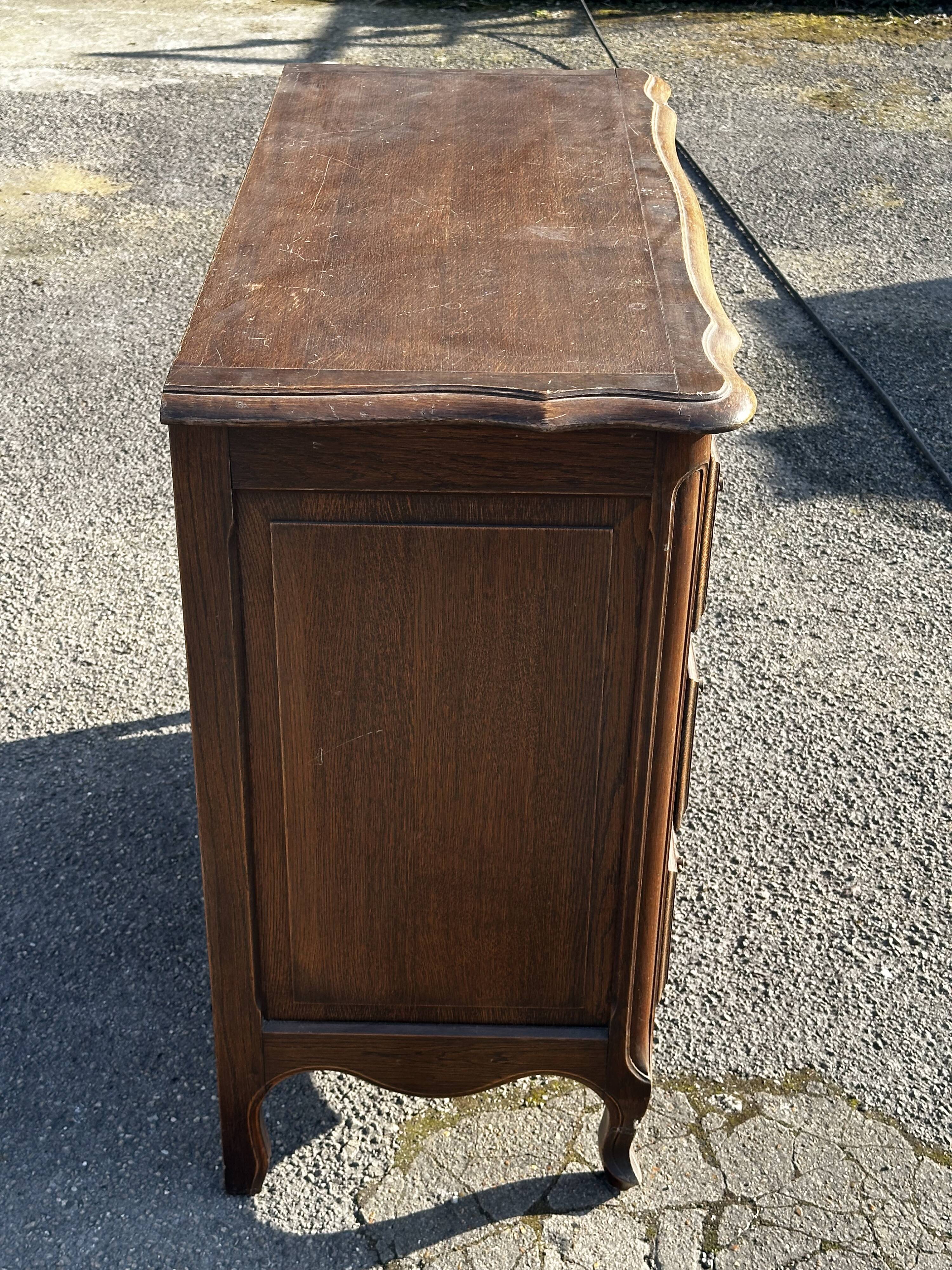 Chest of drawers, late 19th century, early 20th century